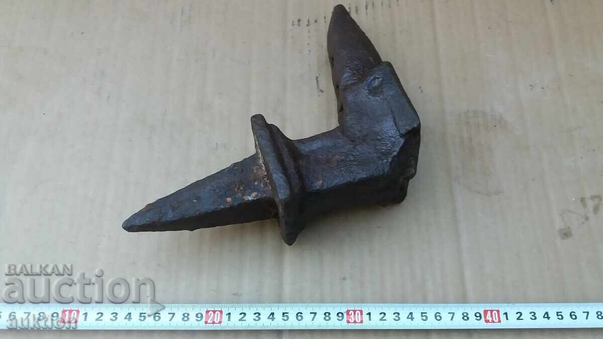 NICVALĂ MASIVĂ DE FORJĂ NICVALĂ MASIVĂ DE FORJĂ