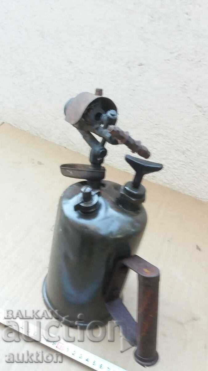 MASSIVE BRONZE PETROL BURNER - 7 MASSIVE BRONZE PETROL BURNER - 7