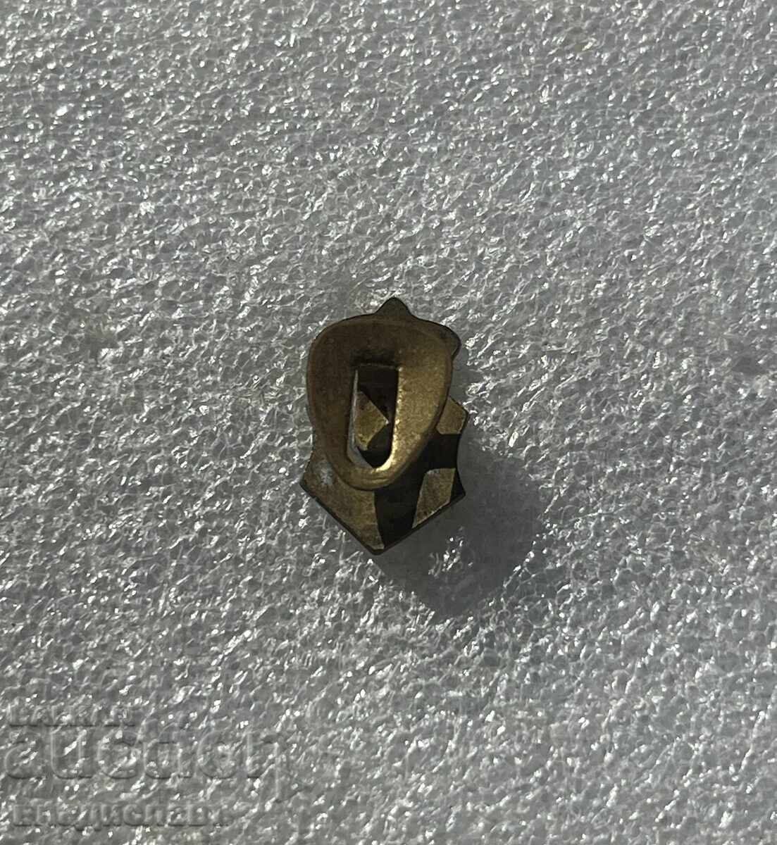 Испания - стара бутонела футболна значка РЕКРЕАТИВО УЕЛВА с цена € 12.78 | 25.00 лв.