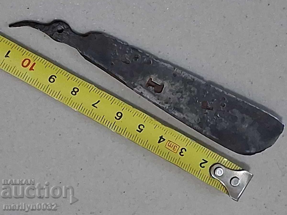 Auction Ottoman razor blade, approximately 200-240 years old Auction Ottoman razor blade, approximately 200-240 years old