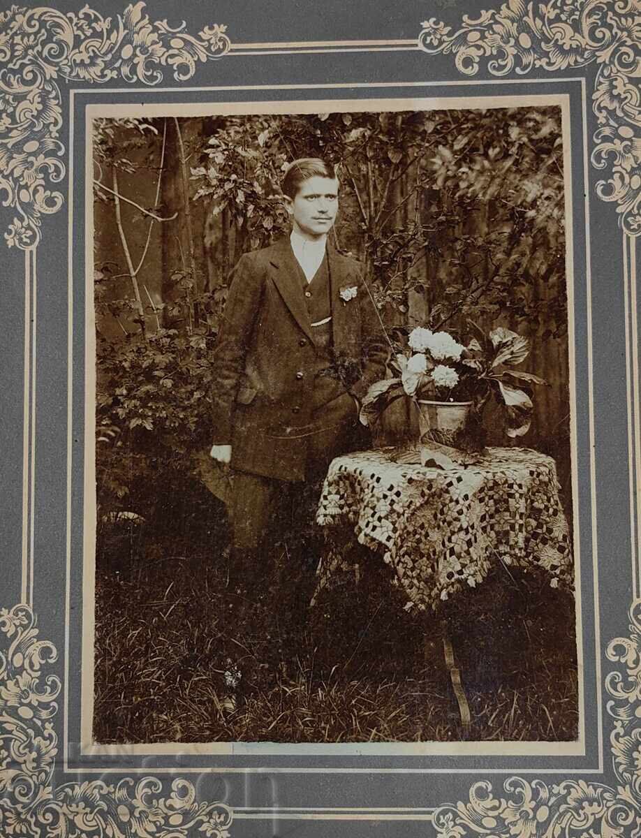 MAN MALE PORTRAIT OLD PHOTO PHOTOGRAPH PHOTOGRAPHY CARDBOARD with price 15.00 BGN | € 7.67