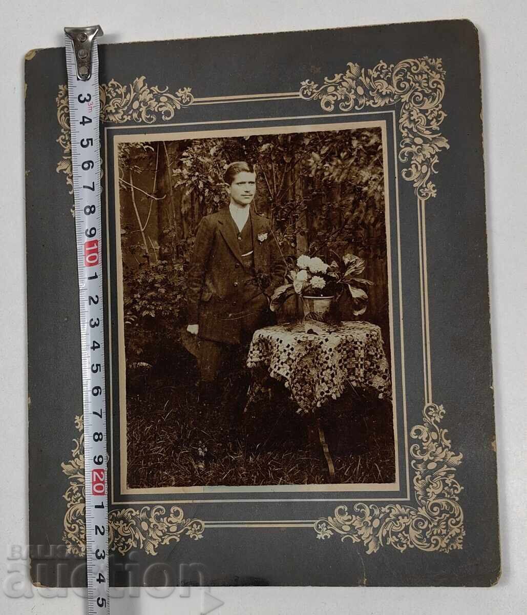 Delivery of MAN MALE PORTRAIT OLD PHOTO PHOTOGRAPH PHOTOGRAPHY CARDBOARD