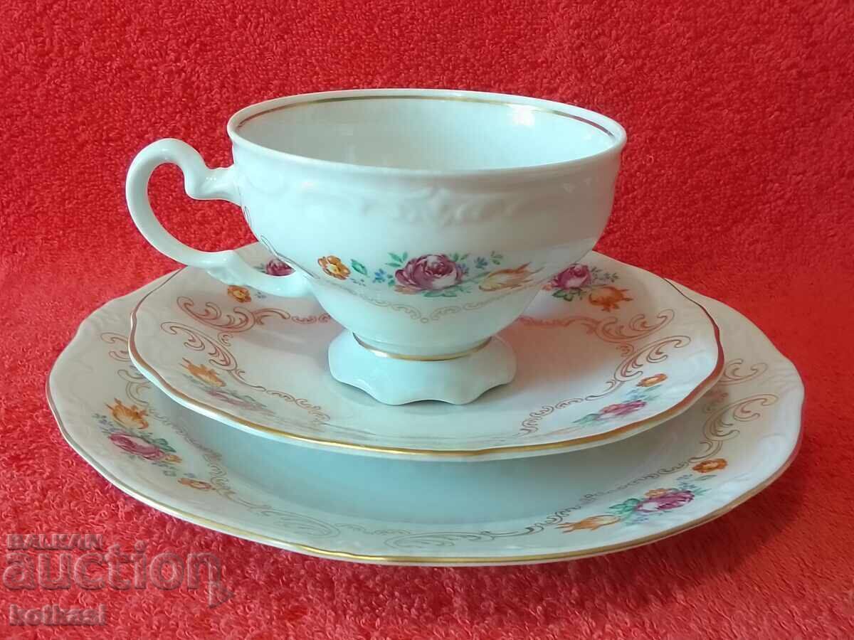Set vechi de trei piese WEIMAR aurit - ceașcă, 2 farfurii Germania RDG