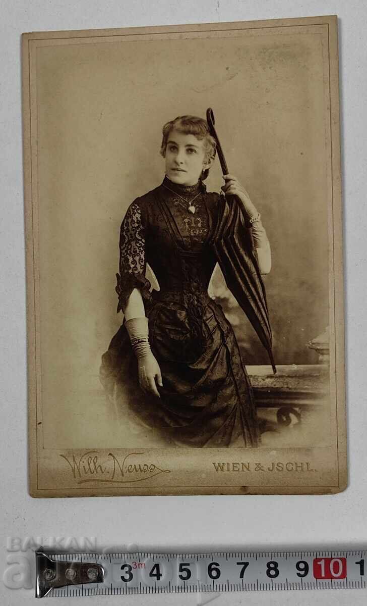 1887 ΕΛΕΓΑΝΤΙΚΗ ΓΥΝΑΙΚΑ ΠΑΛΙΑ ΦΩΤΟΓΡΑΦΙΑ ΦΩΤΟΓΡΑΦΙΑ ΚΑΡΤΟΝΙ με τιμή 120.00 BGN | € 61.36