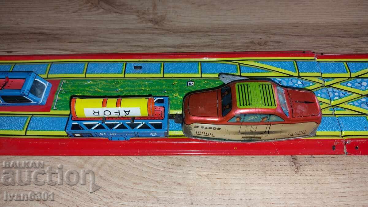 Παράδοση Ένα παλιό μηχανικό παιχνίδι