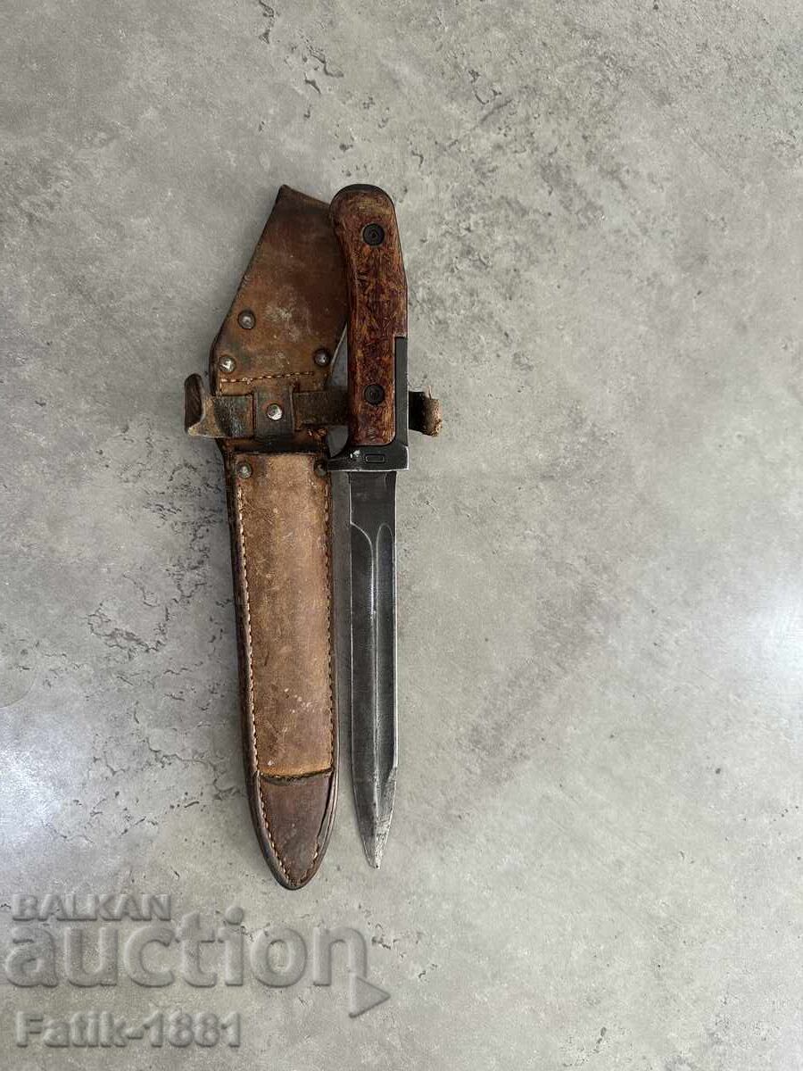 Livrarea Baionetă baionetă