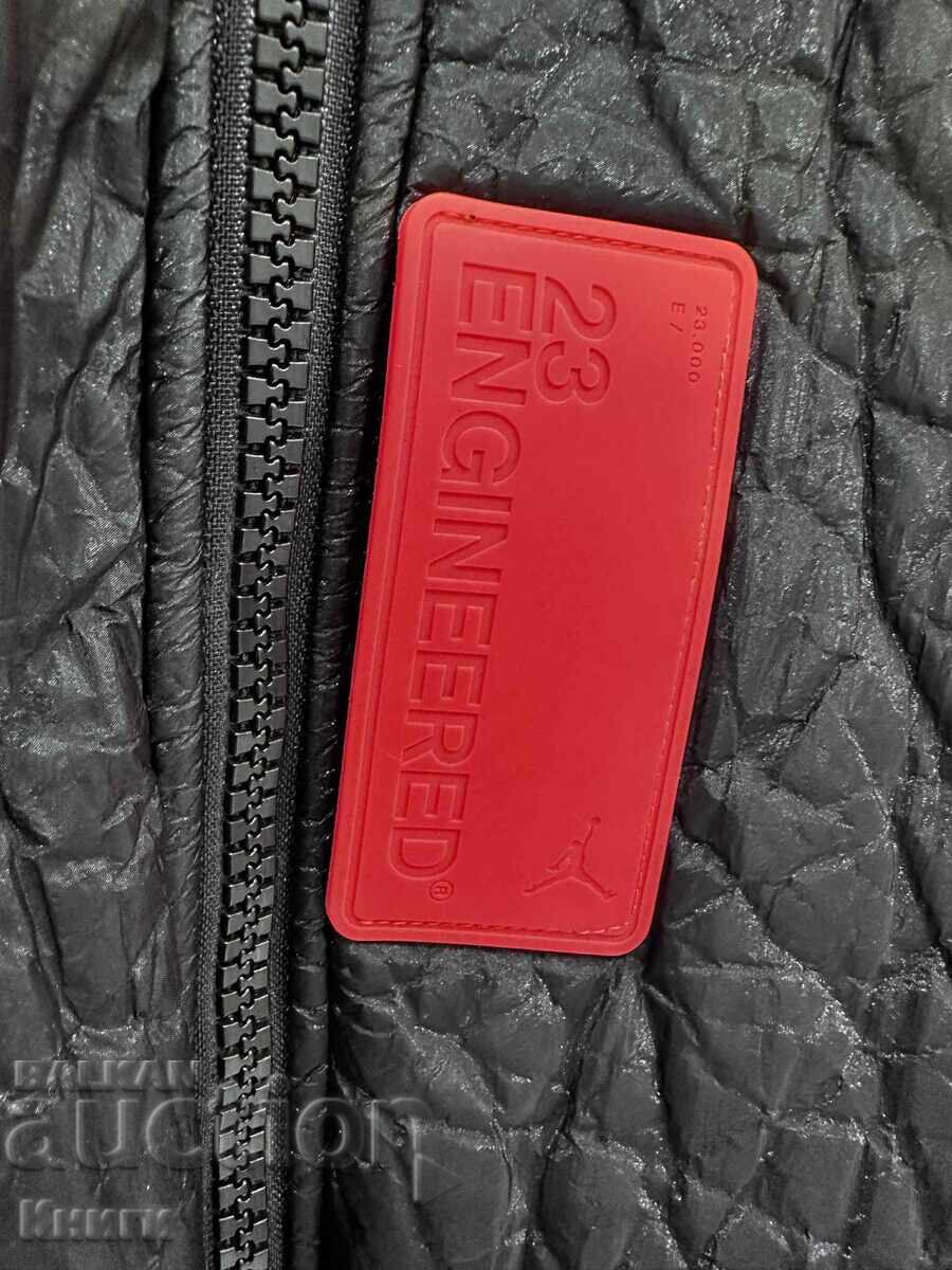 Delivery of Jordan Jacket - Size L - Limited Edition Delivery of Jordan Jacket - Size L - Limited Edition