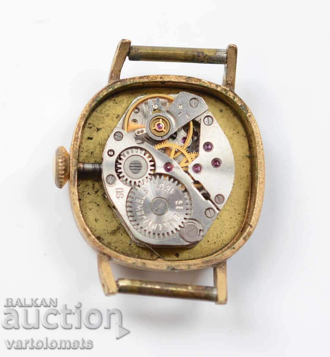 Women's watch ZARYA USSR with gold plating - works with price 15.00 BGN | € 7.67 Women's watch ZARYA USSR with gold plating - works with price 15.00 BGN | € 7.67