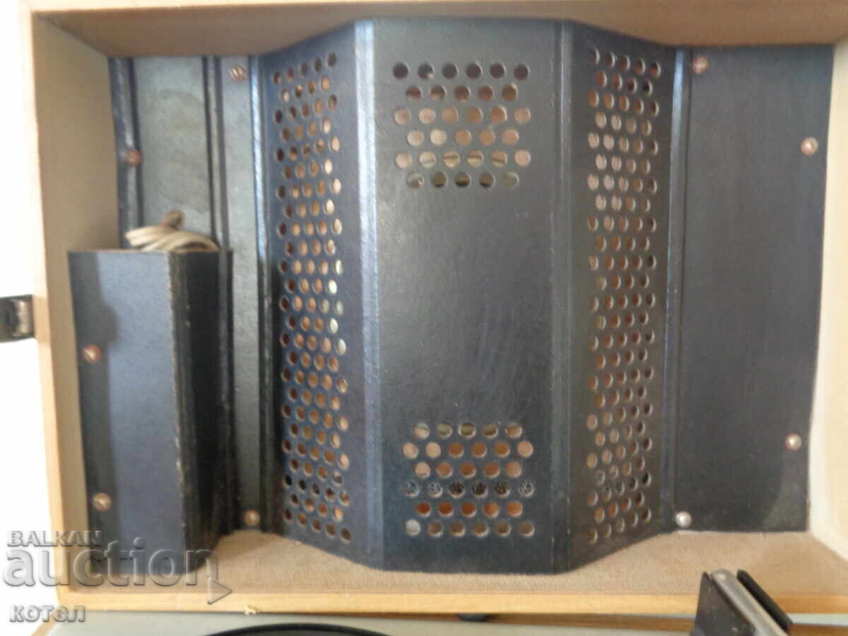 For sale: "Ziphona Solid" record player - 5