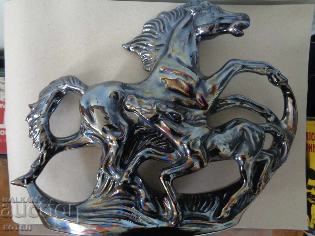 Продавам порцеланова композиция на коне - 5