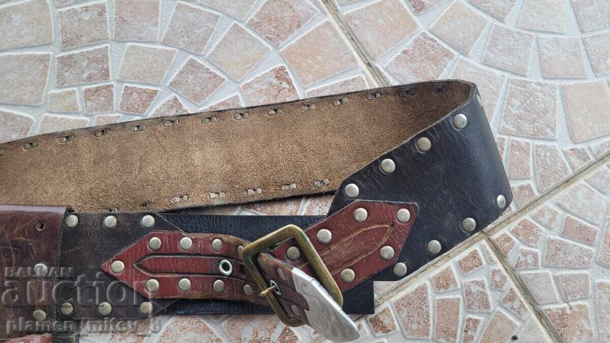 Livrarea Centură cowboy pentru pistol împreună cu toc Livrarea Centură cowboy pentru pistol împreună cu toc