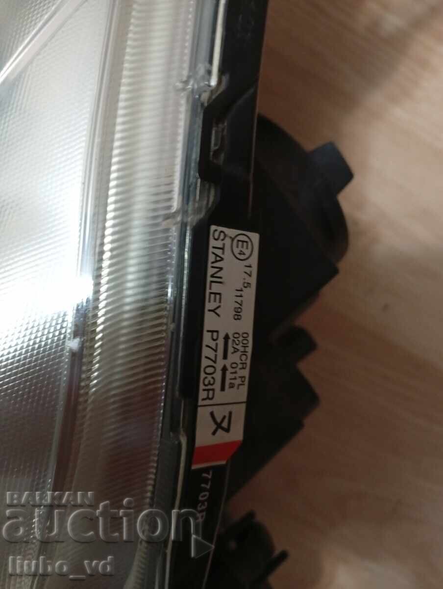 Far pentru Mazda 5 cu preț € 51.13 | 100.00 BGN