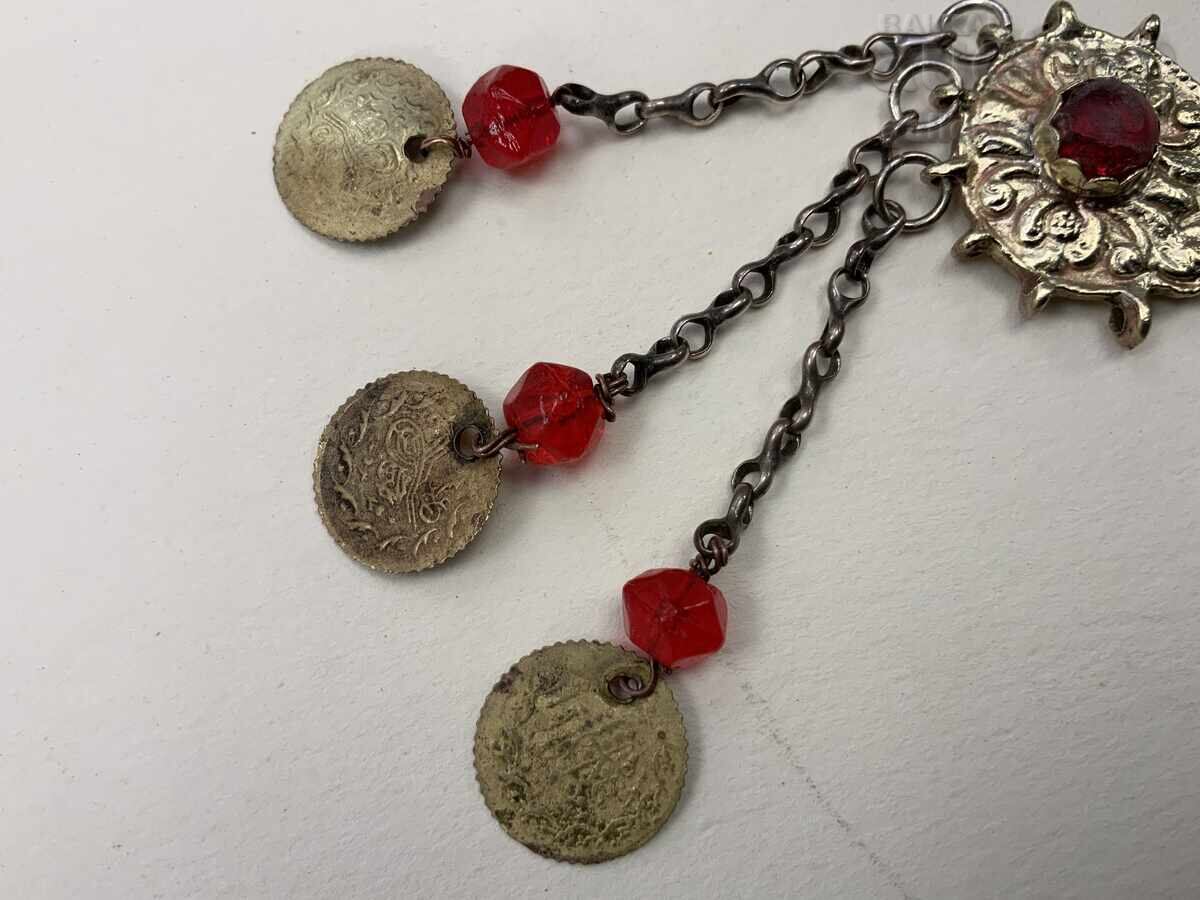 Auction Revival-era needle for traditional costume Auction Revival-era needle for traditional costume