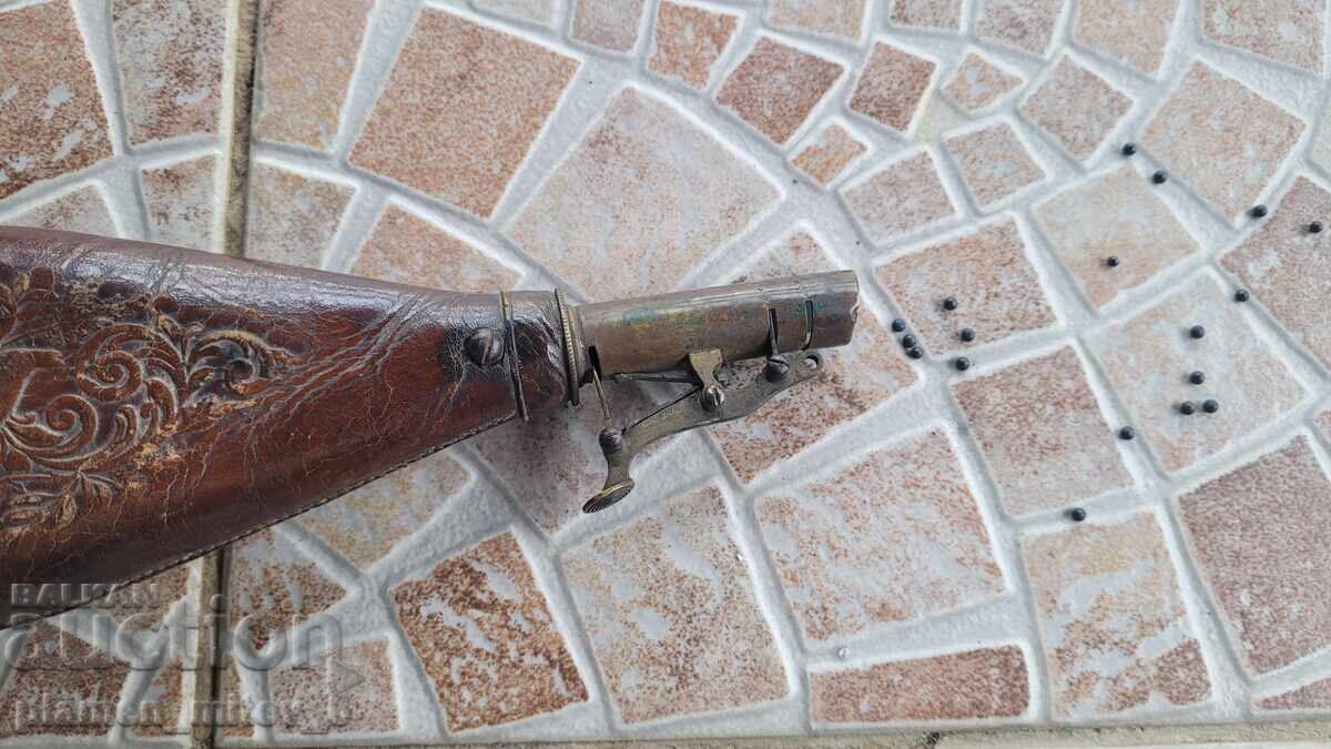 A powder keg with price 90.00 BGN | € 46.02 A powder keg with price 90.00 BGN | € 46.02