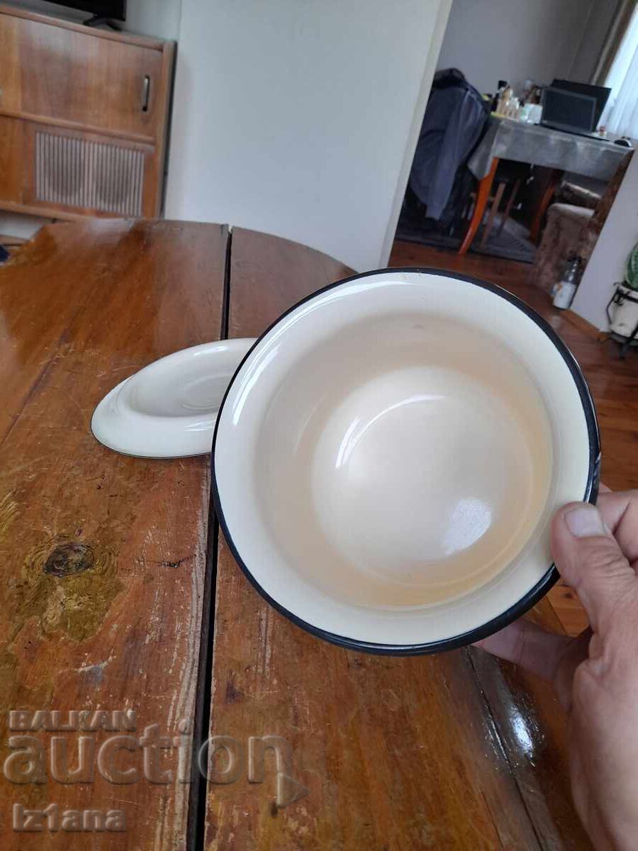 Παράδοση Παλιά επισμαλτωμένη γλάστρα, Πλίνθος Παράδοση Παλιά επισμαλτωμένη γλάστρα, Πλίνθος