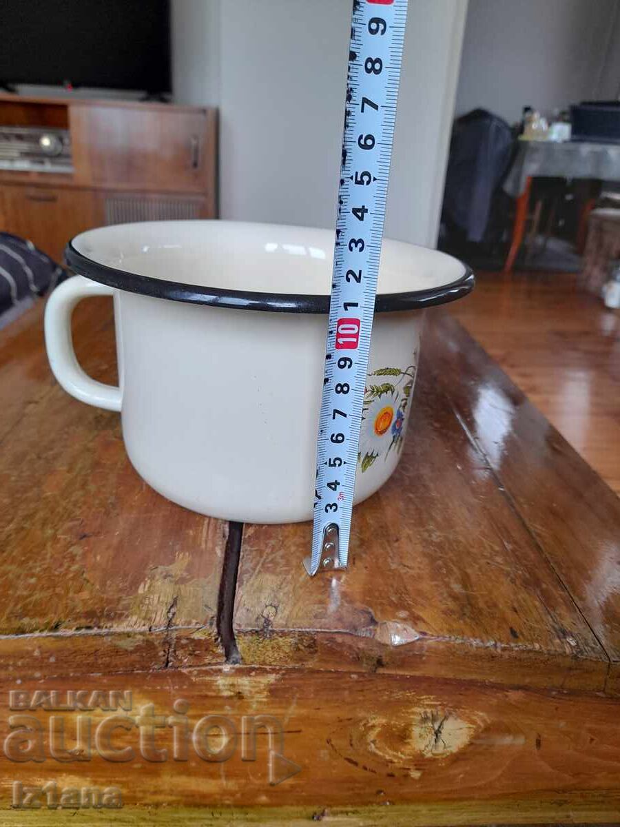 Παλιά επισμαλτωμένη γλάστρα, Πλίνθος - 6 Παλιά επισμαλτωμένη γλάστρα, Πλίνθος - 6