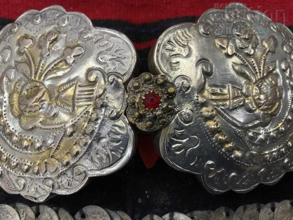 Vazrozhdenski pafti ασήμι χτυπημένο σφυρήλατο με τιμή 305.50 BGN | € 156.20 Vazrozhdenski pafti ασήμι χτυπημένο σφυρήλατο με τιμή 305.50 BGN | € 156.20