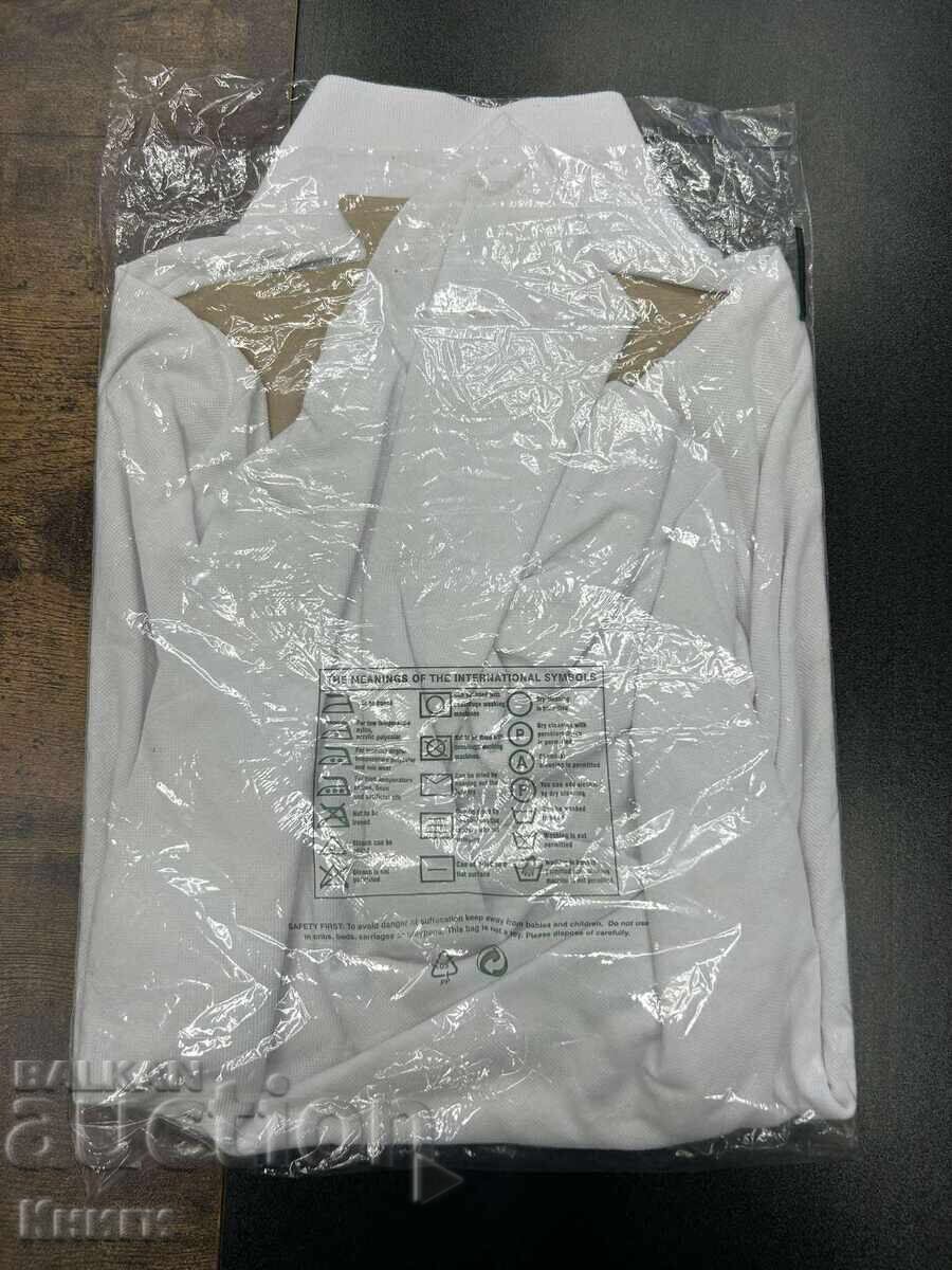 Livrarea Tricou Lacoste - mărime XXL - nou