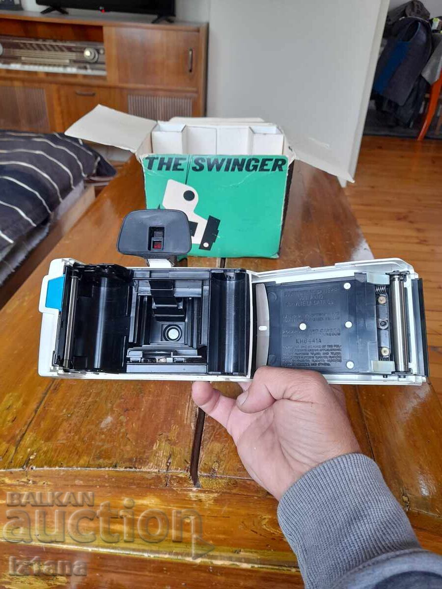 Polaroid Swinger Model 20 Camera - 6