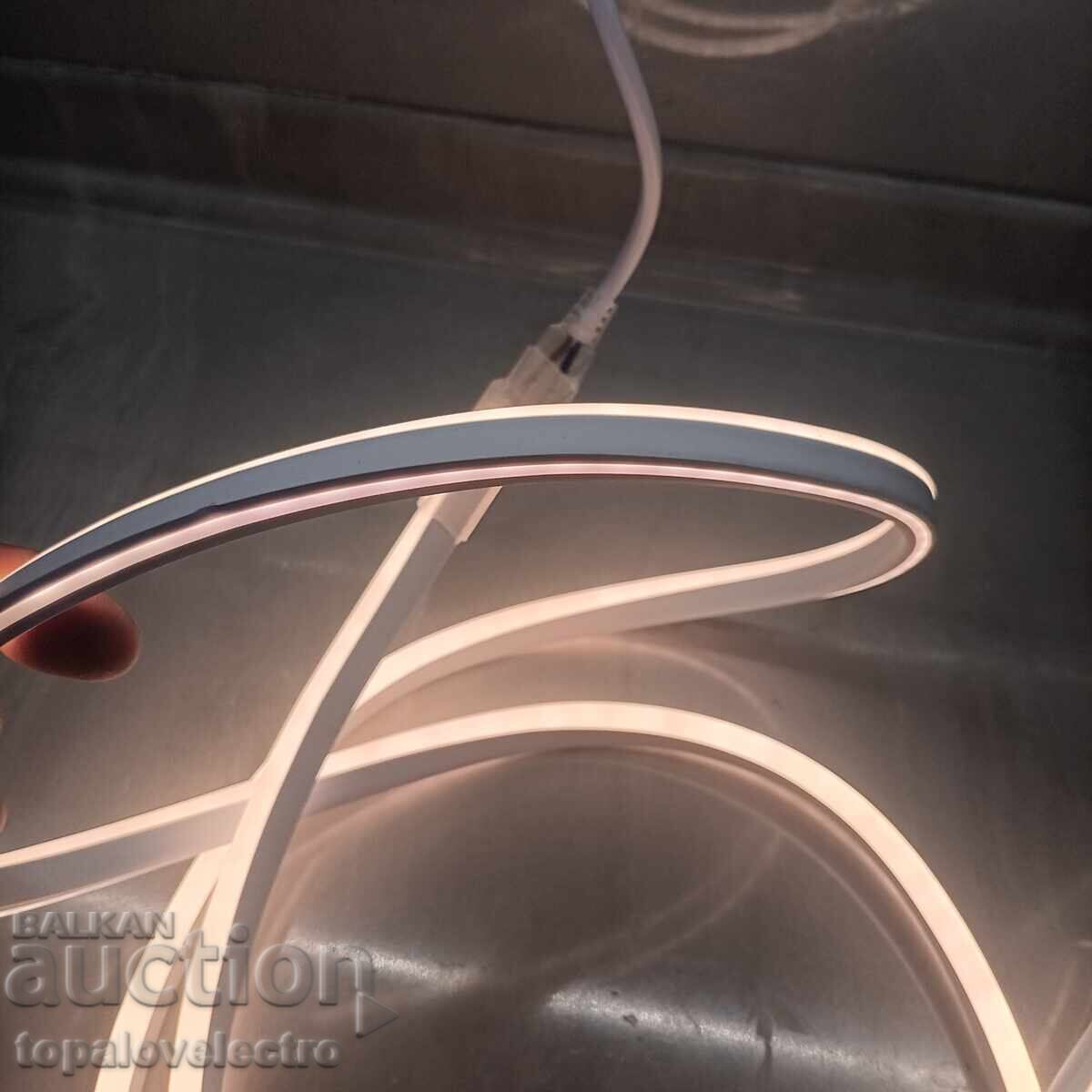 NOUĂ! Bandă LED neon 2 metri – galbenă, rezistentă la apă, 220V - 6