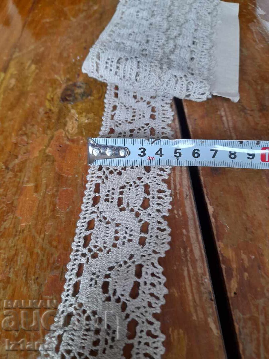Auction Old lace Auction Old lace