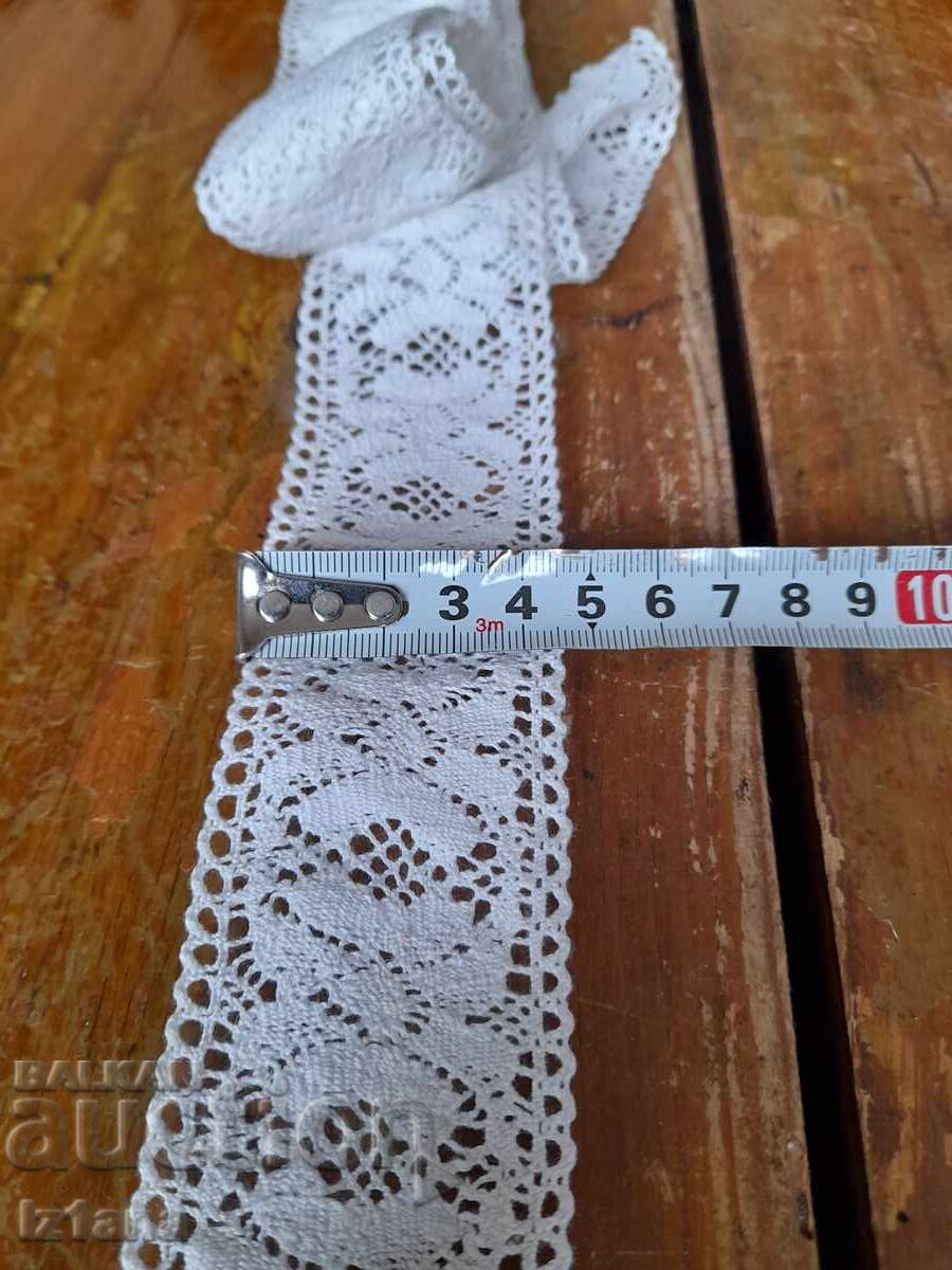 Auction Old lace Auction Old lace