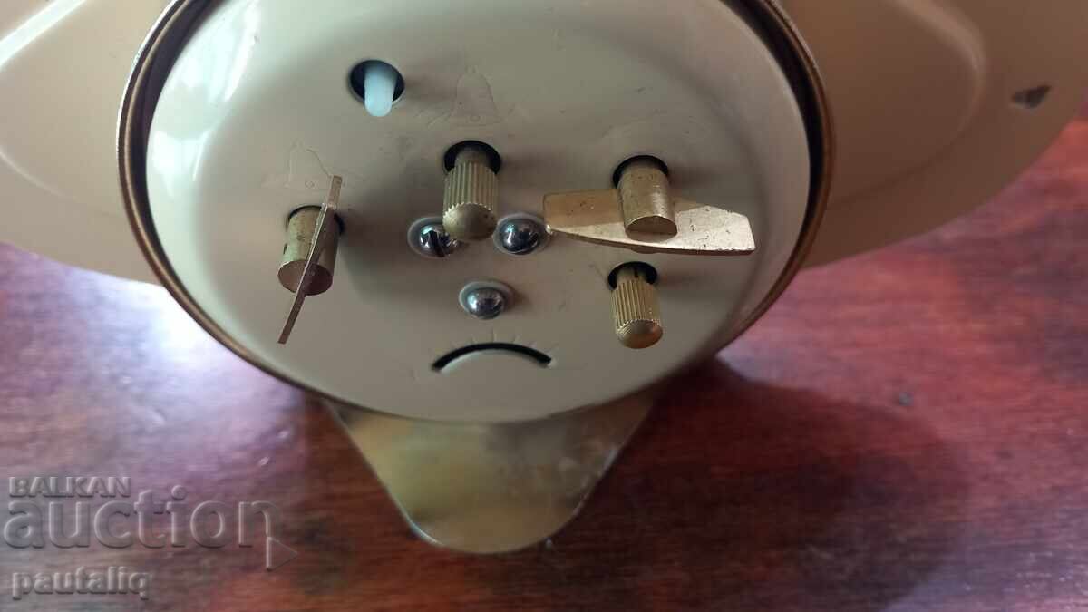 Delivery of ALARM CLOCK CHINESE