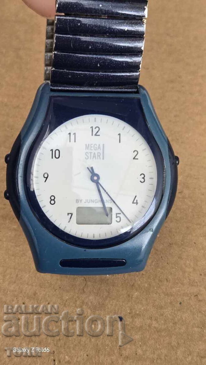 JUNGHANS MEGA QUARTZ GERMANY MADE RARE ΔΕΝ ΞΕΡΩ ΑΝ ΔΟΥΛΕΥΕΙ με τιμή 2.50 BGN | € 1.28