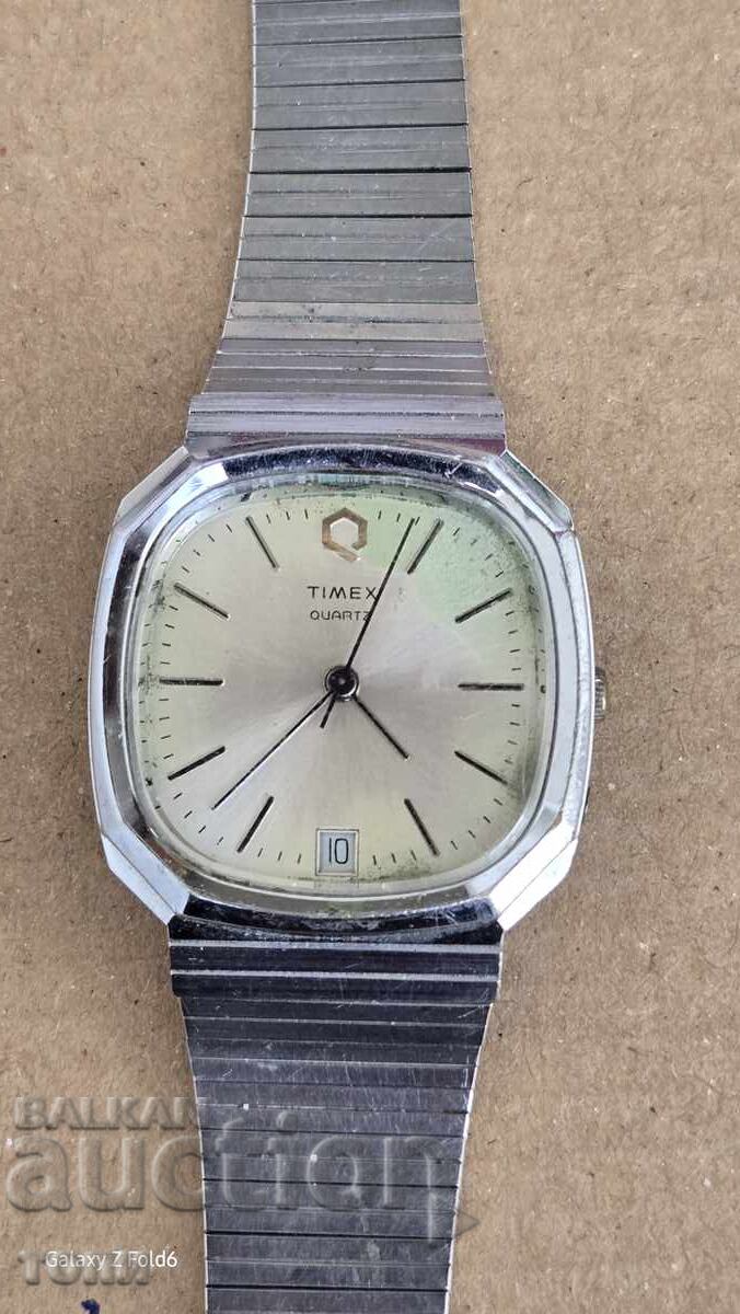 TIMEX QUARTZ RARE NU STIU DACA FUNCTIONEAZA!!! cu preț 5.61 BGN | € 2.87