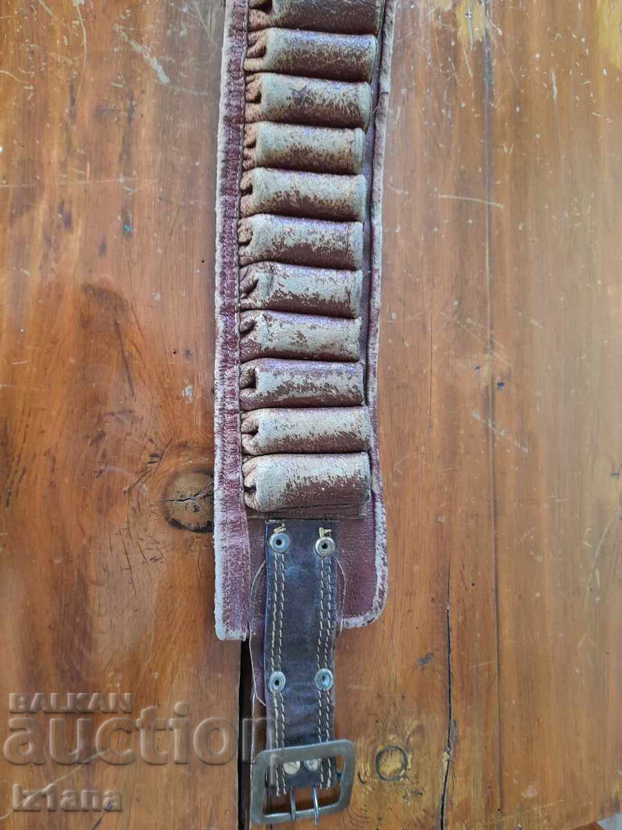 Cartuș de vânătoare vechi cu preț 90.00 BGN | € 46.02 Cartuș de vânătoare vechi cu preț 90.00 BGN | € 46.02