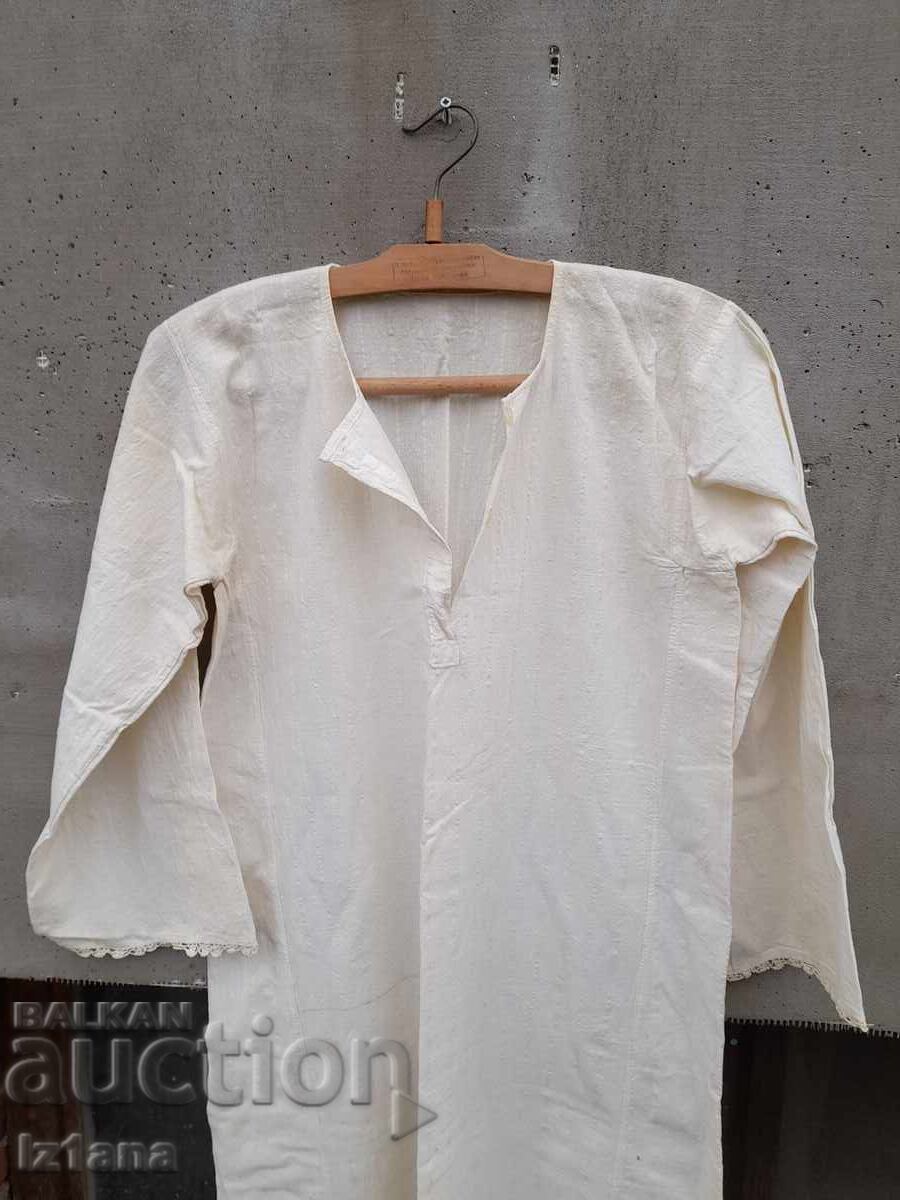 Vintage Women's Fringe Dress Shirt with price 110.00 BGN | € 56.24 Vintage Women's Fringe Dress Shirt with price 110.00 BGN | € 56.24