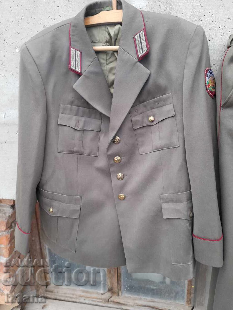 Παλιά στρατιωτική στολή με τιμή 270.00 BGN | € 138.05