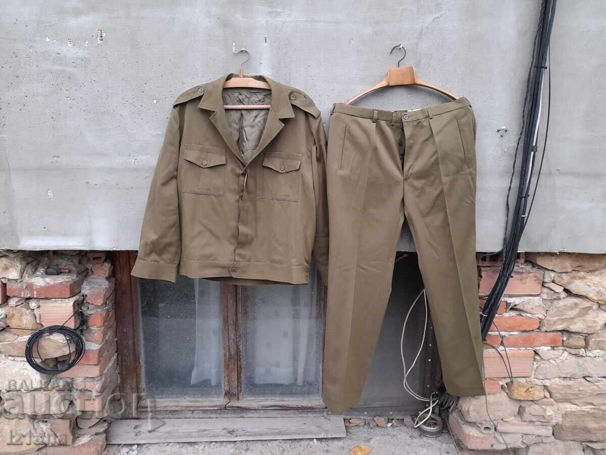 Παλιά στρατιωτική στολή