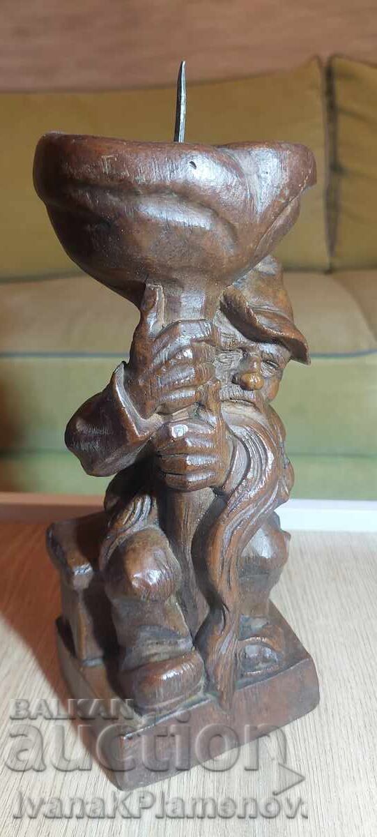 Свещник за ценители с цена € 12.27 | 24.00 лв.