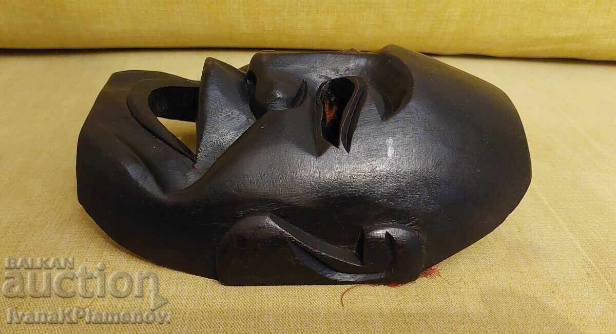 Licitație Sculptură în lemn pentru cunoscători excelentă