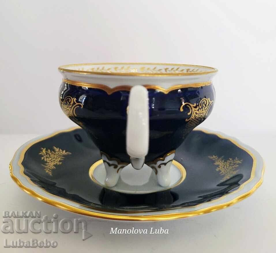 Auction Collectible Weimar porcelain, "Katharina" series Auction Collectible Weimar porcelain, "Katharina" series