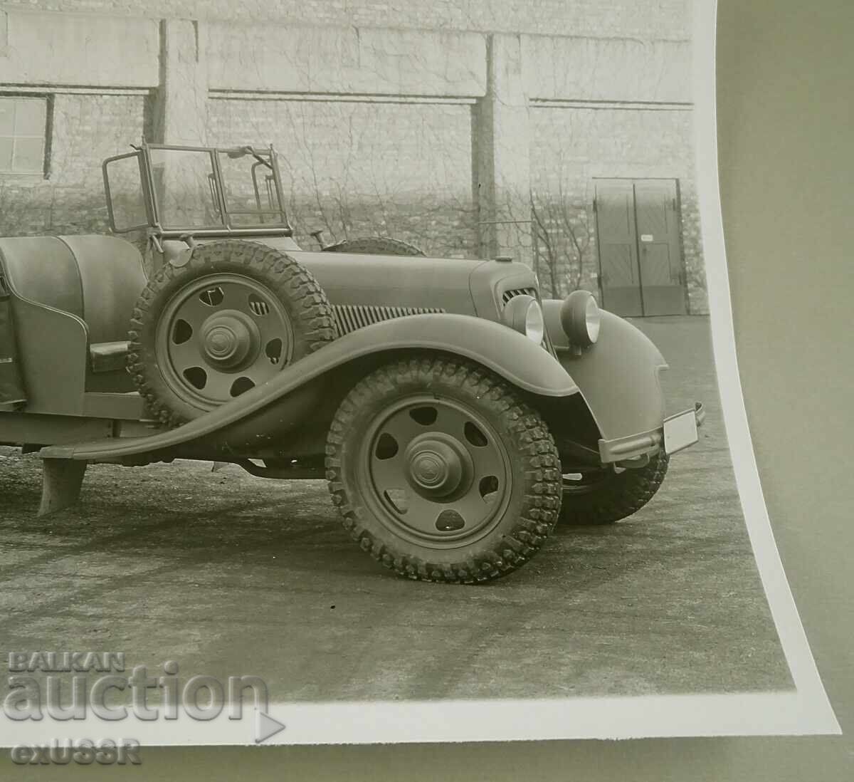 Δημοπρασία Παλιά φωτογραφία γερμανικού τζιπ αυτοκινήτου από τον Β' Παγκόσμιο Πόλεμο Δημοπρασία Παλιά φωτογραφία γερμανικού τζιπ αυτοκινήτου από τον Β' Παγκόσμιο Πόλεμο