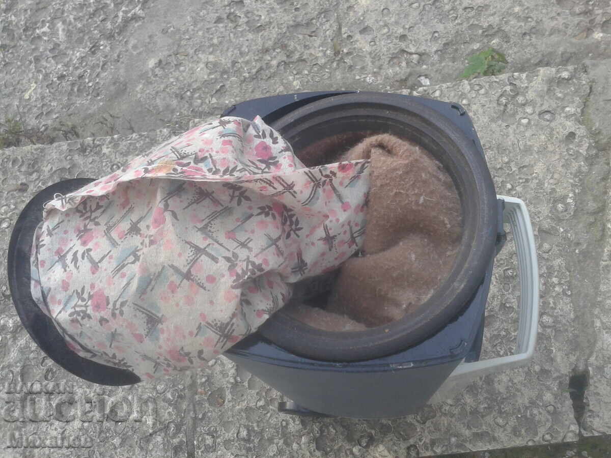 Vacuum cleaner CHAIKA made in USSR with price 34.60 BGN | € 17.69