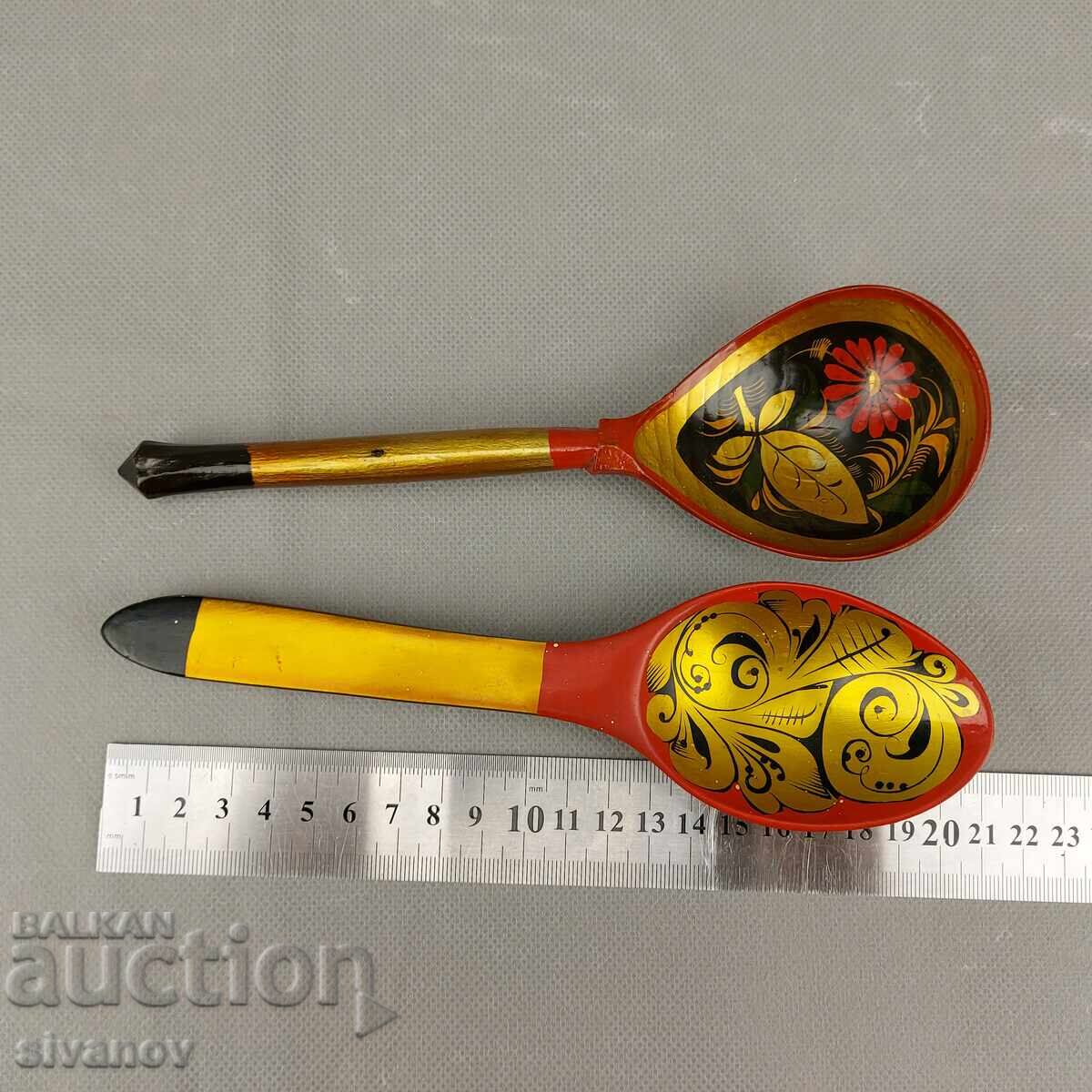 Set vechi pictat manual, din lemn, format din două linguri #3582 - 6