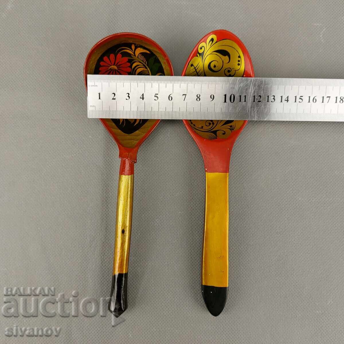 Set vechi pictat manual, din lemn, format din două linguri #3582 - 7