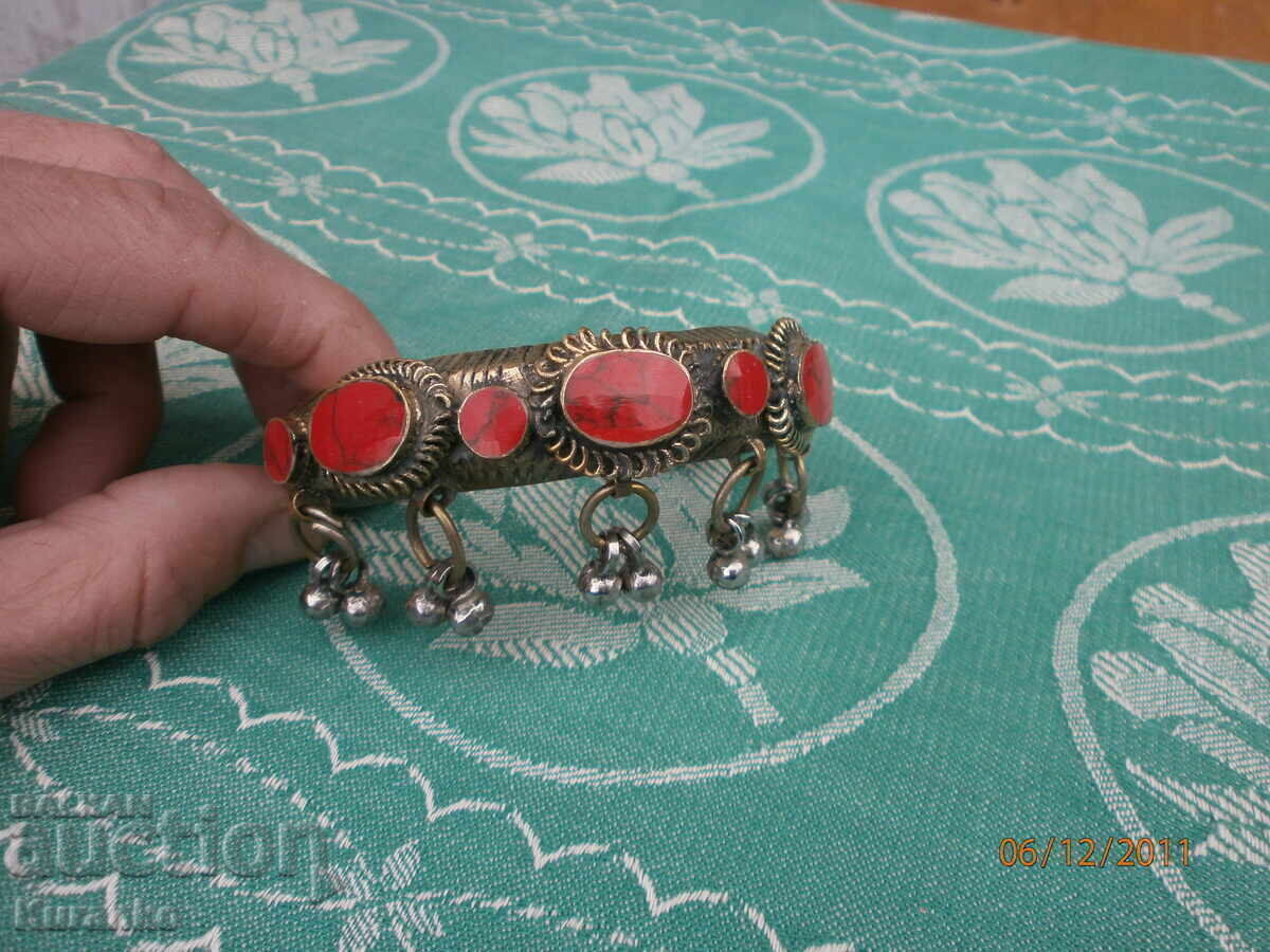 Auction Antique Jewelry Ornament Auction Antique Jewelry Ornament