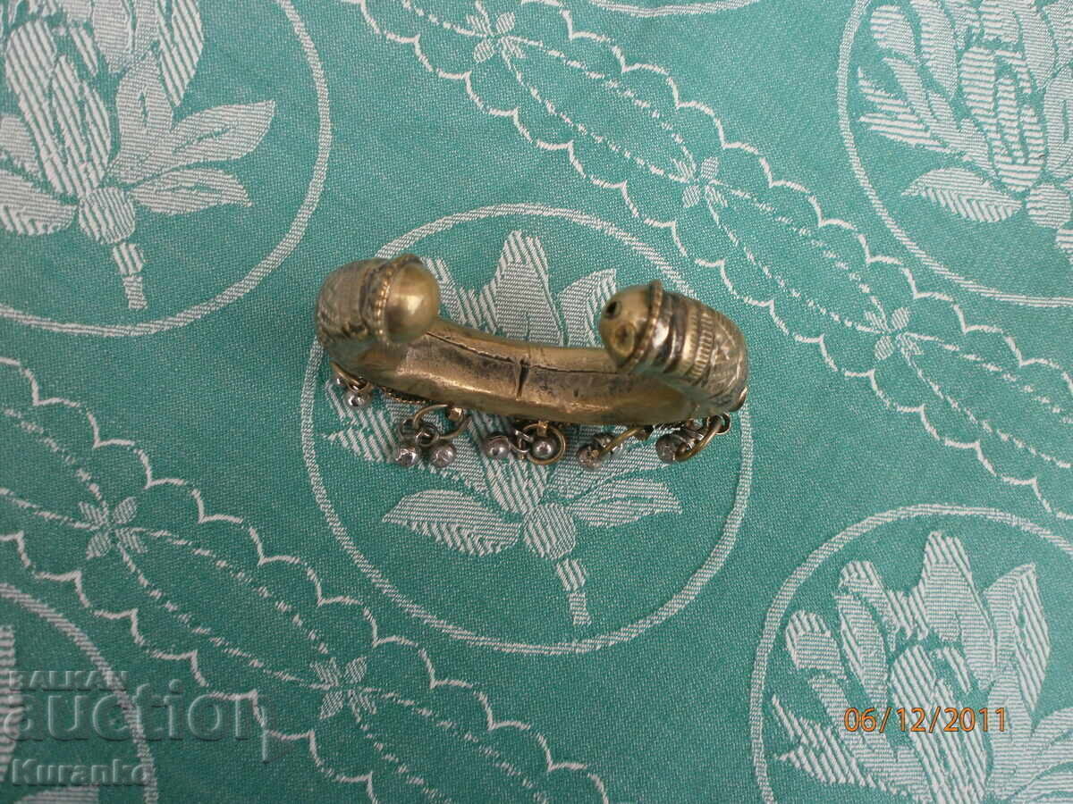 Antique Jewelry Ornament - 5 Antique Jewelry Ornament - 5