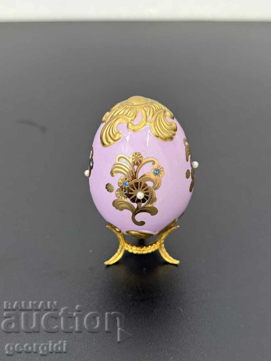 Ou de porțelan de colecție - Franklin Mint. Nr. 7553 cu preț 85.00 BGN | € 43.46