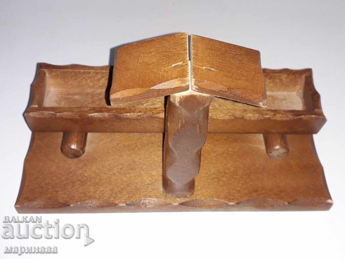 Delivery of WOODEN SOUVENIR