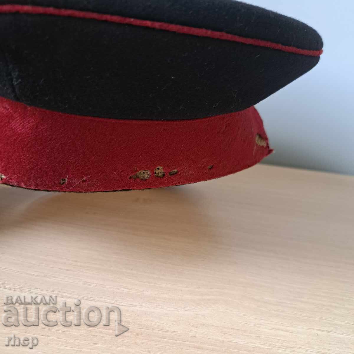 Παράδοση Βασιλικό Αξιωματικό Κάσκουλο για Επίσημη Στολή Παράδοση Βασιλικό Αξιωματικό Κάσκουλο για Επίσημη Στολή