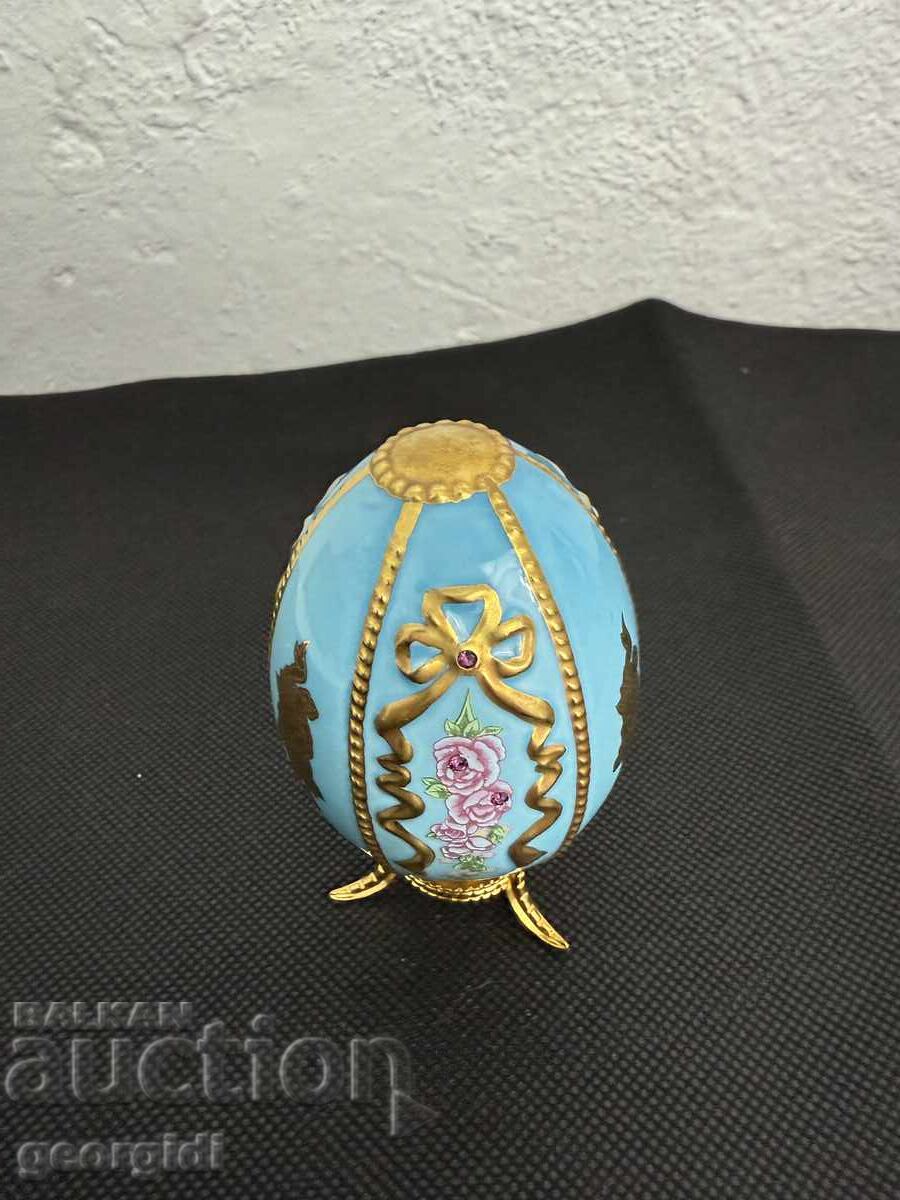 Collectible Porcelain Egg - Franklin Mint. No. 7555 with price 85.00 BGN | € 43.46 Collectible Porcelain Egg - Franklin Mint. No. 7555 with price 85.00 BGN | € 43.46