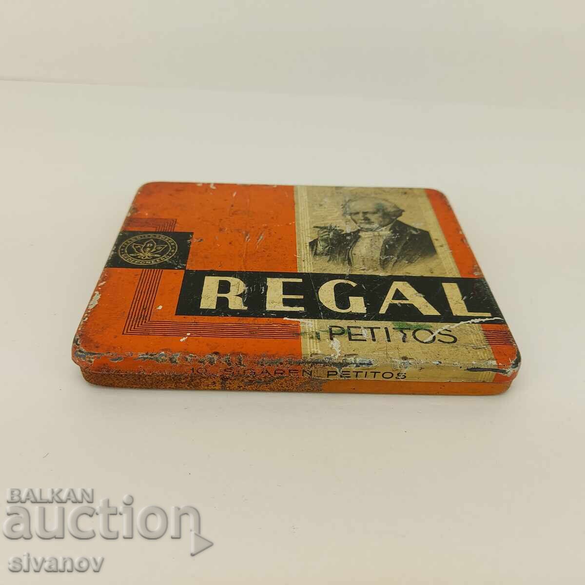 Empty Regal Petitos Vintage Cigarette Metal Box #4250 with price 14.99 BGN | € 7.66