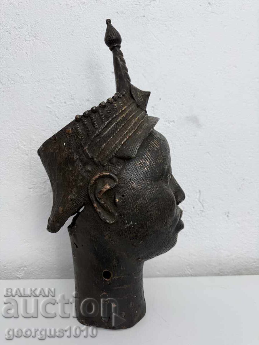 Auction  African Art - Bronze Head Benin No. 7561