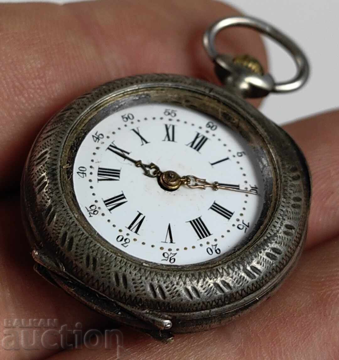 ΣΤΑΡ ΓΥΝΑΙΚΕΙΟ ΑΡΓΥΡΟ ΤΣΕΠΟΡΟΛΟΙ ΓΙΑ ΔΙΑΚΟΣΜΗΣΗ ΔΕΝ ΛΕΙΤΟΥΡΓΕΙ με τιμή 25.00 BGN | € 12.78