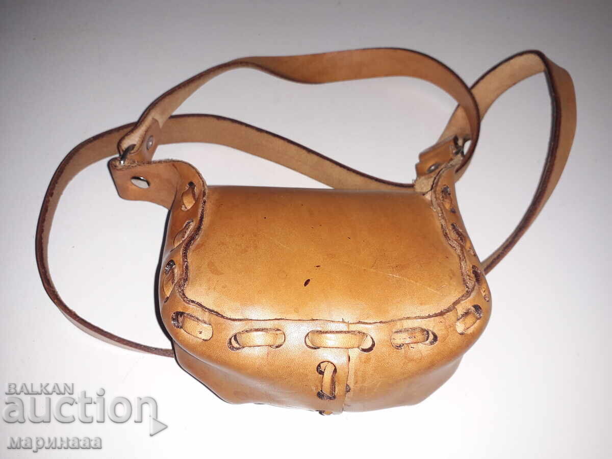 Δημοπρασία ΤΣΑΝΤΑΚΙ. ΦΥΣΙΚΟ ΔΕΡΜΑ. ΠΕΡΟΥ